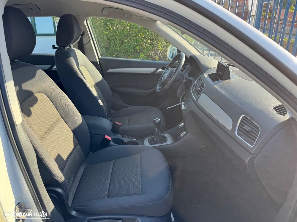 Audi Q3 2.0 TDI Sport - 38