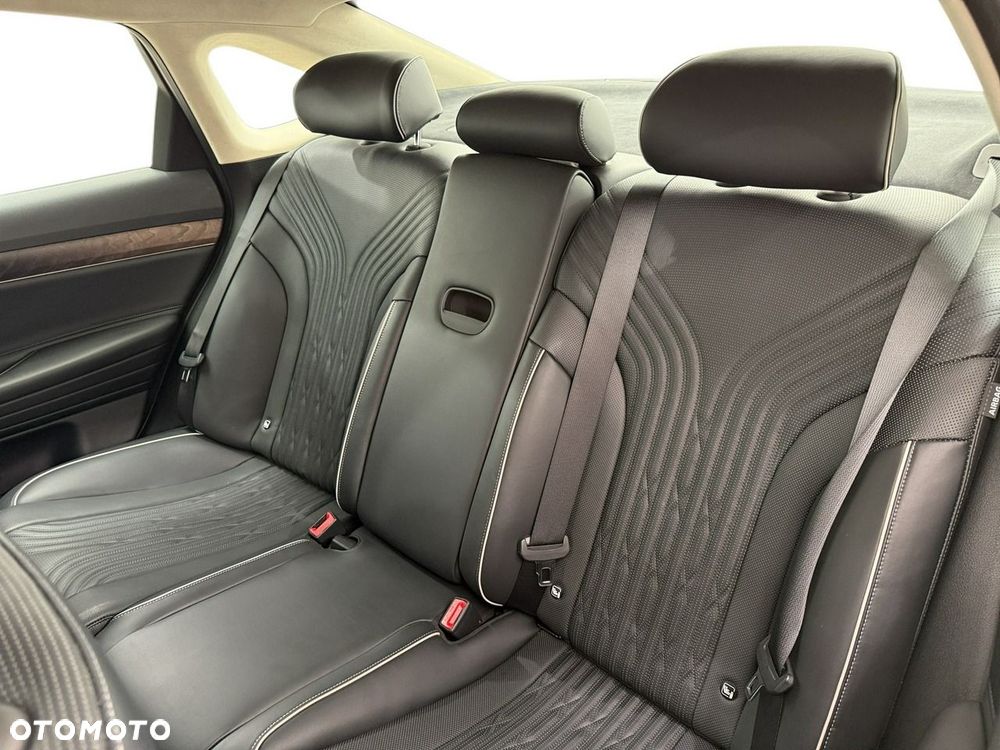 Genesis G80 - 13