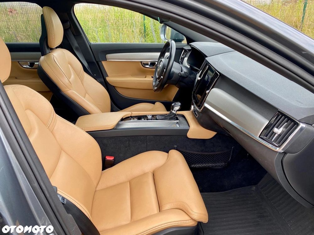 Volvo V90 Cross Country T5 AWD Pro - 23