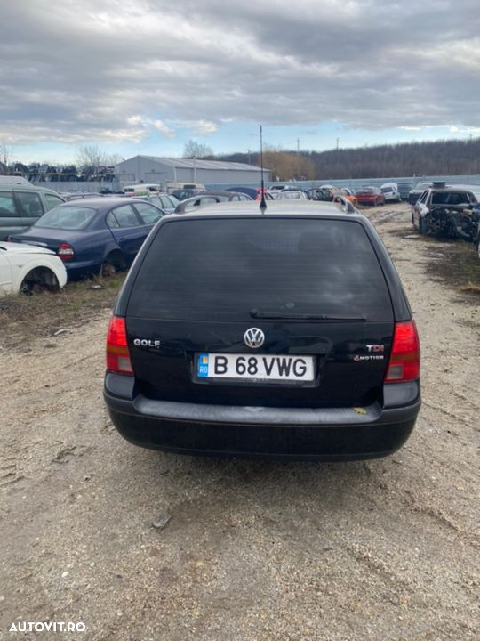 dezmembrez Volkswagen golf - 4