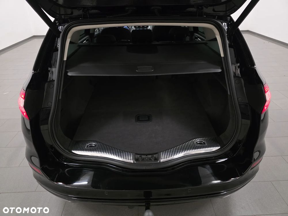 Ford Mondeo 2.0 TDCi Titanium PowerShift - 39