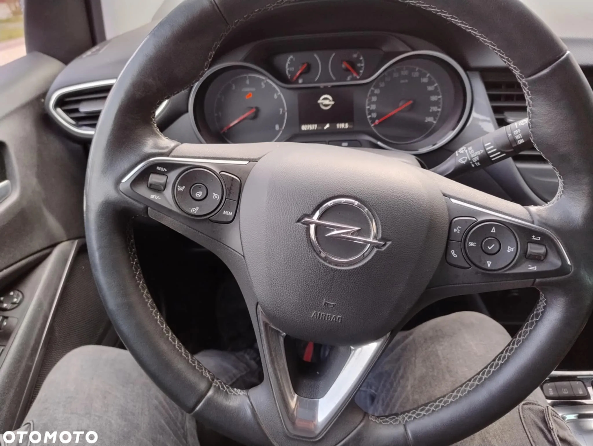 Opel Crossland X - 15