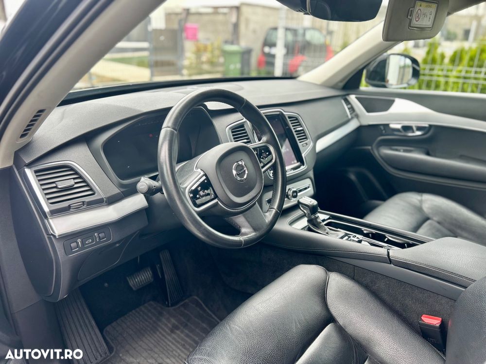 Volvo XC 90 D5 AWD Geartronic Momentum - 13