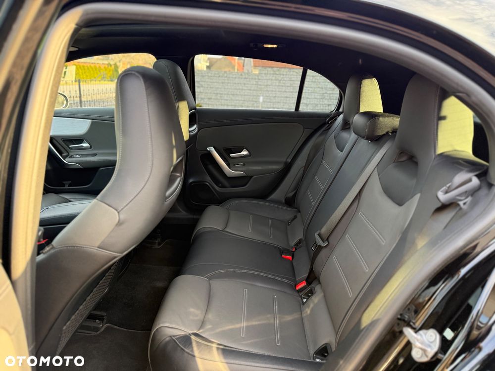 Mercedes-Benz Klasa A AMG 35 4Matic AMG Speedshift DCT 7G - 15