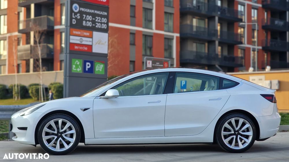 Tesla Model 3 Standard Reichweite Plus Hinterradantrieb - 16