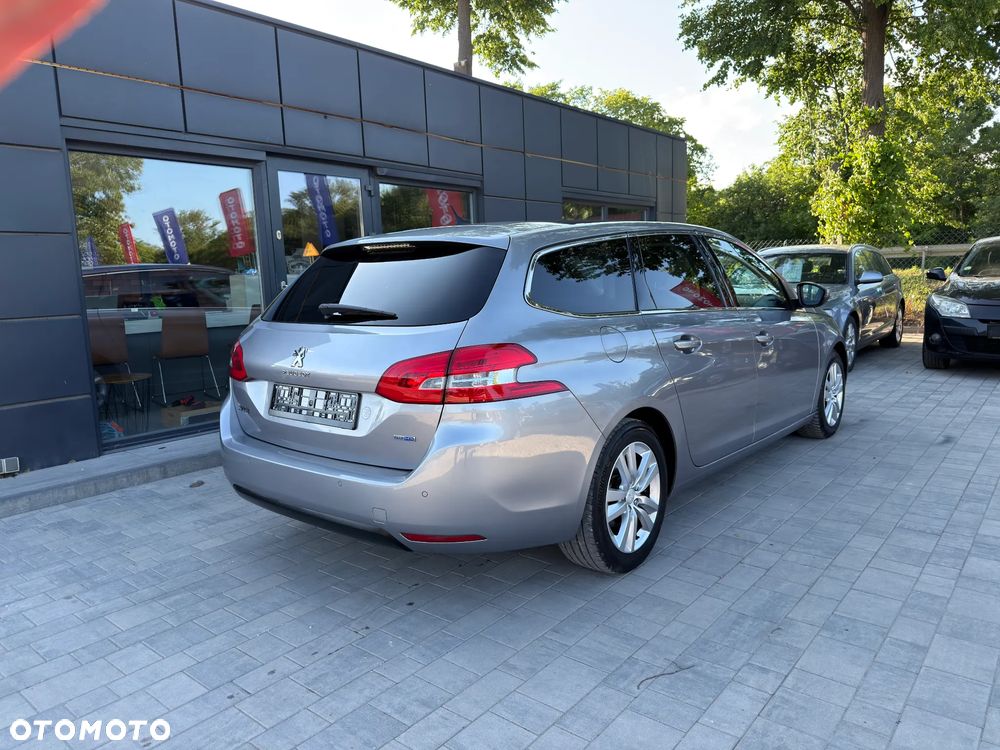 Peugeot 308 1.6 BlueHDi Allure S&S - 6