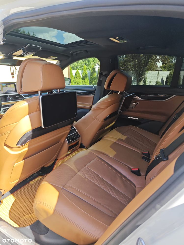 BMW Seria 7 740d xDrive - 7