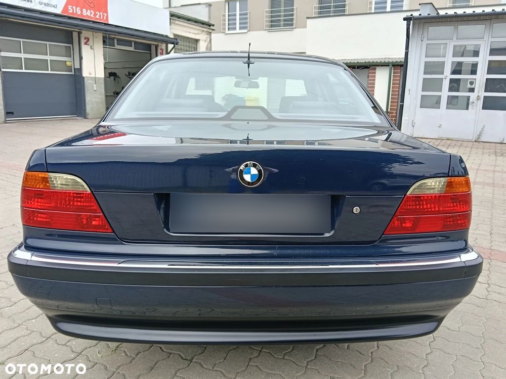 BMW Seria 7 - 23