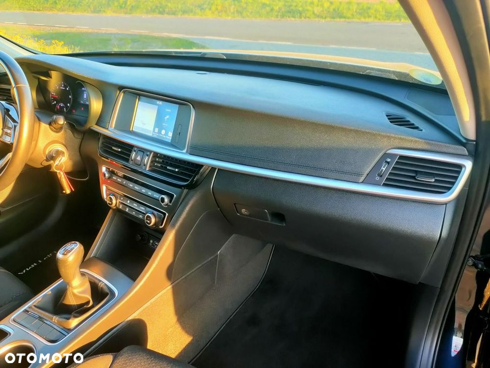 Kia Optima - 18