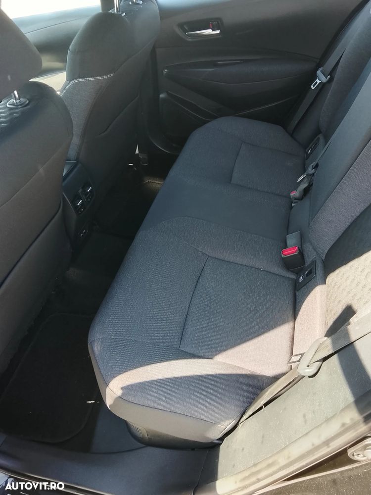 Toyota Corolla 1.8 HSD Business - 7