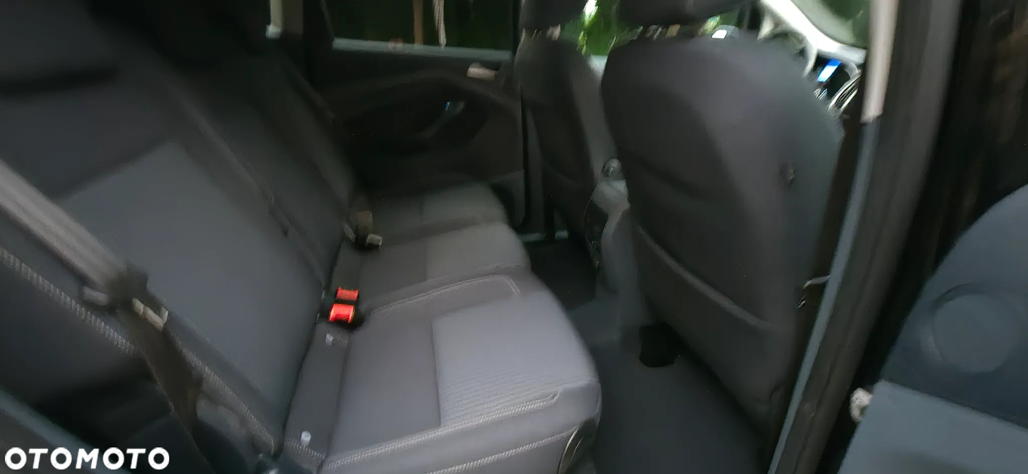 Ford C-MAX 1.6 Titanium - 21