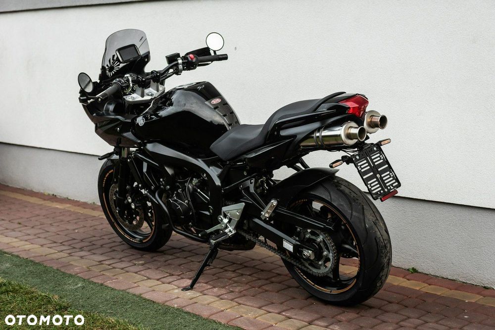 Yamaha FZ - 4