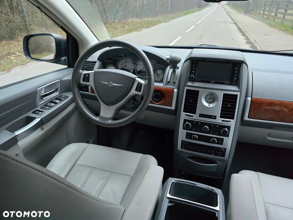Chrysler Town & Country 3.8 Touring - 6