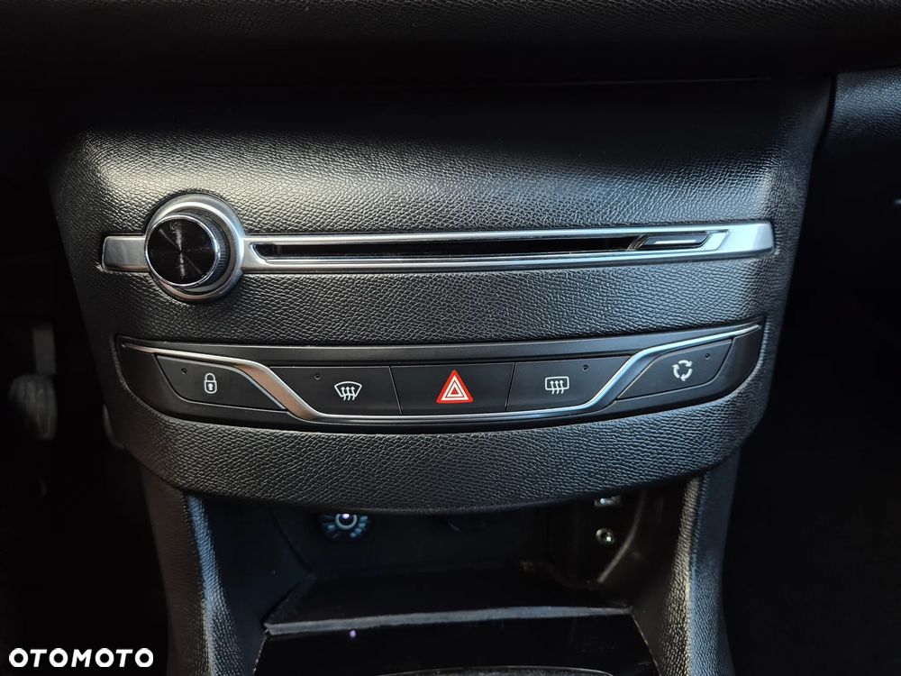 Peugeot 308 1.6 THP Allure - 11