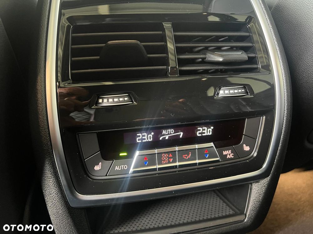 BMW X5 xDrive30d - 25