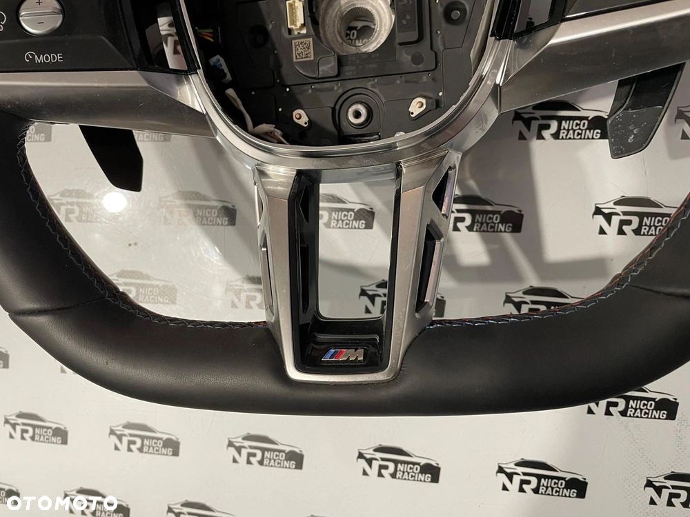 KIEROWNICA M-PAKIET ŁOPATKI Z PRZESZYCIEM M-PAKIET BMW I7 G70 - 3