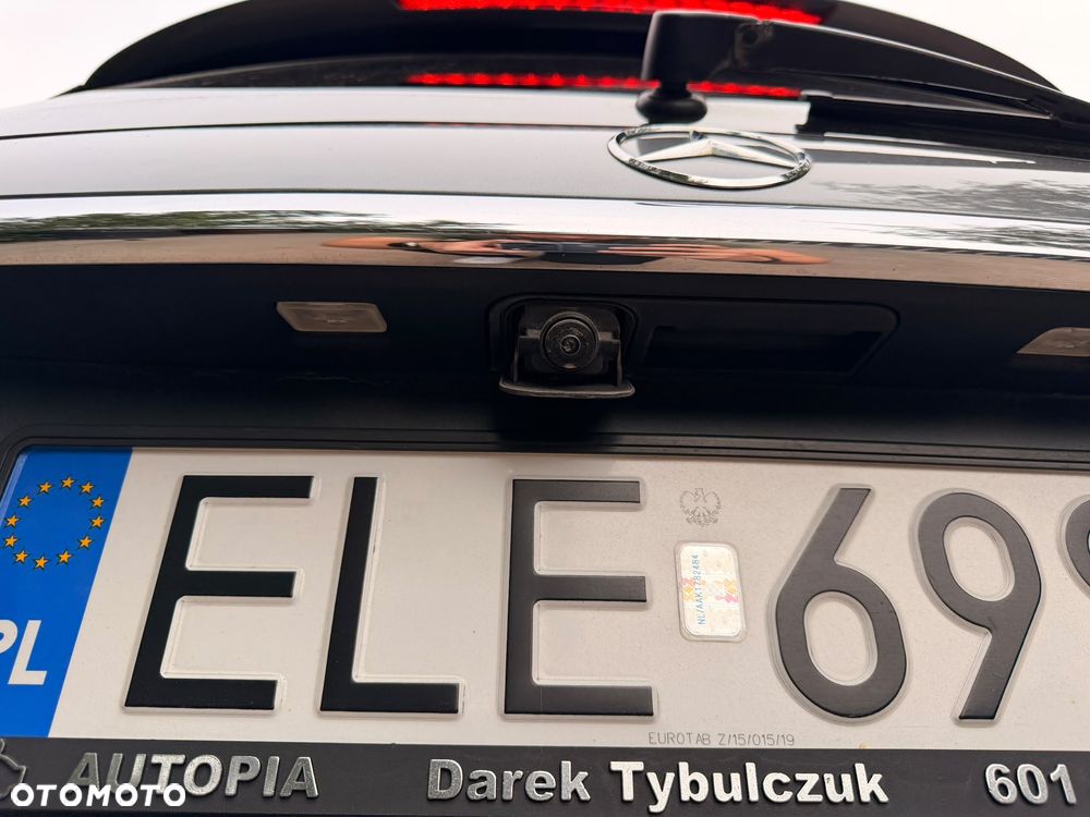 Mercedes-Benz Klasa E 220 d 9G-TRONIC - 11