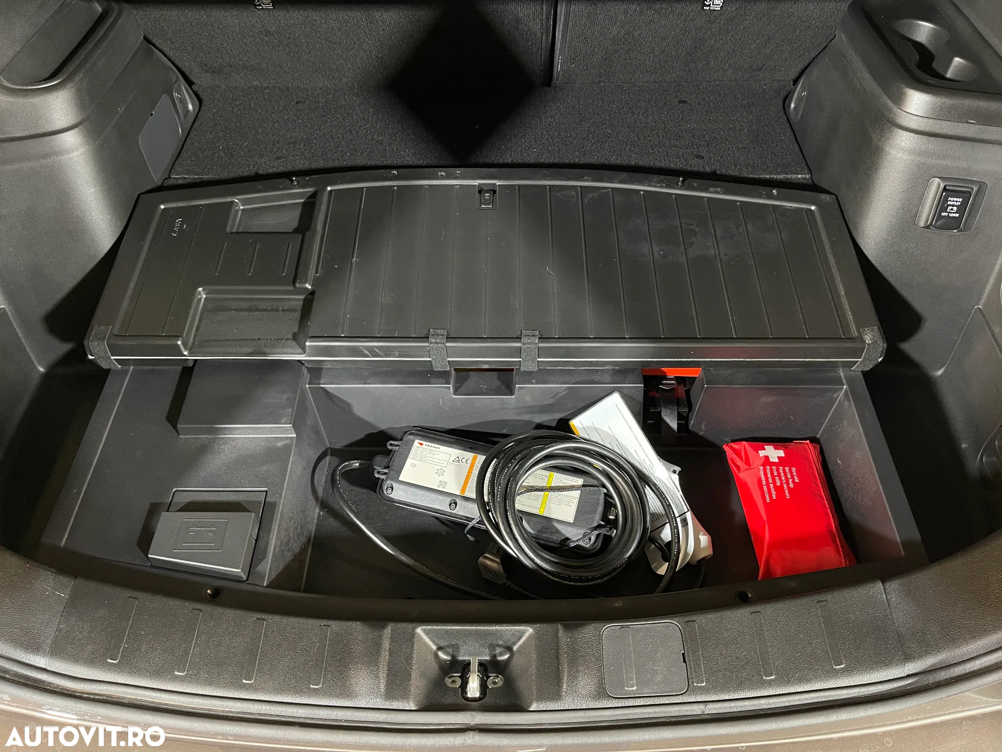 Mitsubishi Outlander - 29