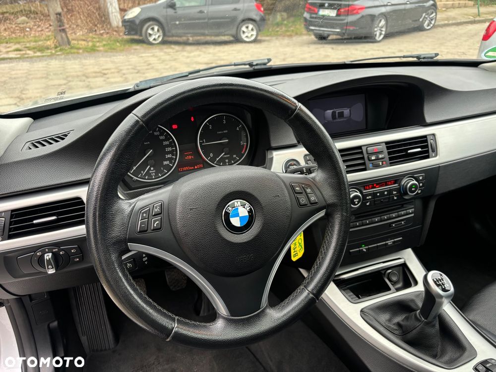 BMW Seria 3 - 31