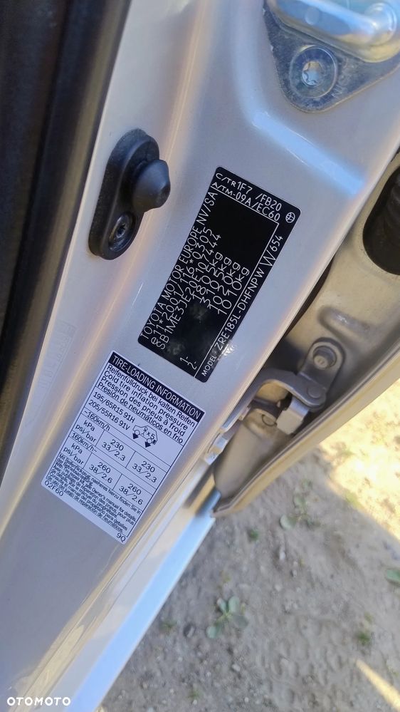 Toyota Auris 1.6 Classic Plus - 21