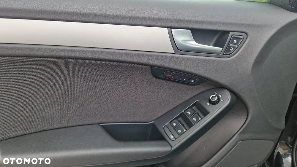 Audi A4 Avant 2.0 TDI e DPF S line Sportpaket - 29