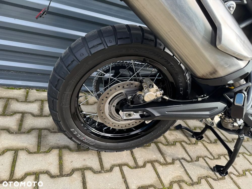 Triumph Tiger - 11