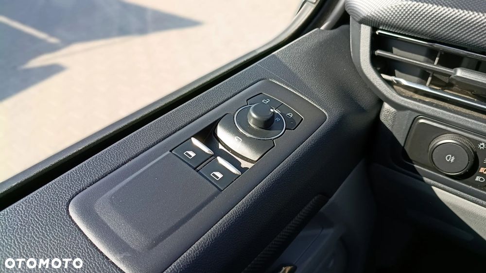 Ford Transit Custom - 17