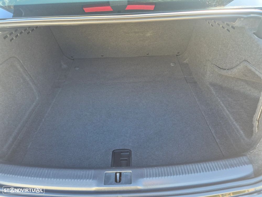 Audi A4 2.0 TDI Sport - 16