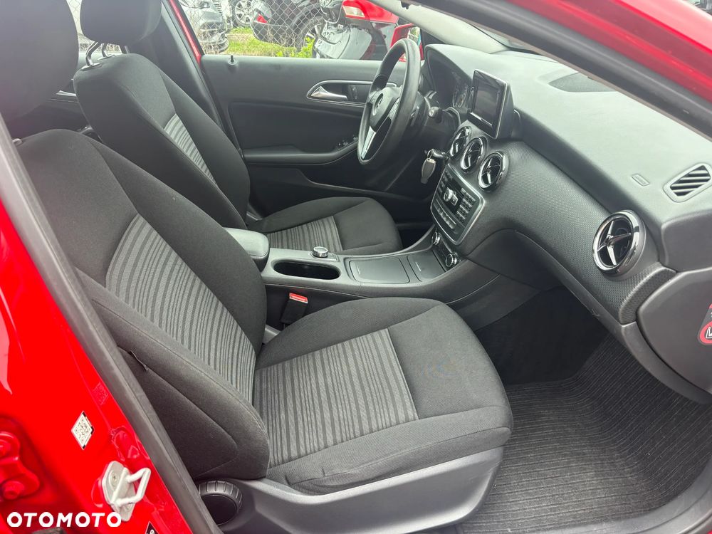 Mercedes-Benz Klasa A 180 (BlueEFFICIENCY) 7G-DCT Style - 19