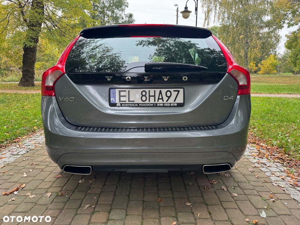 Volvo V60 2017 photo 3
