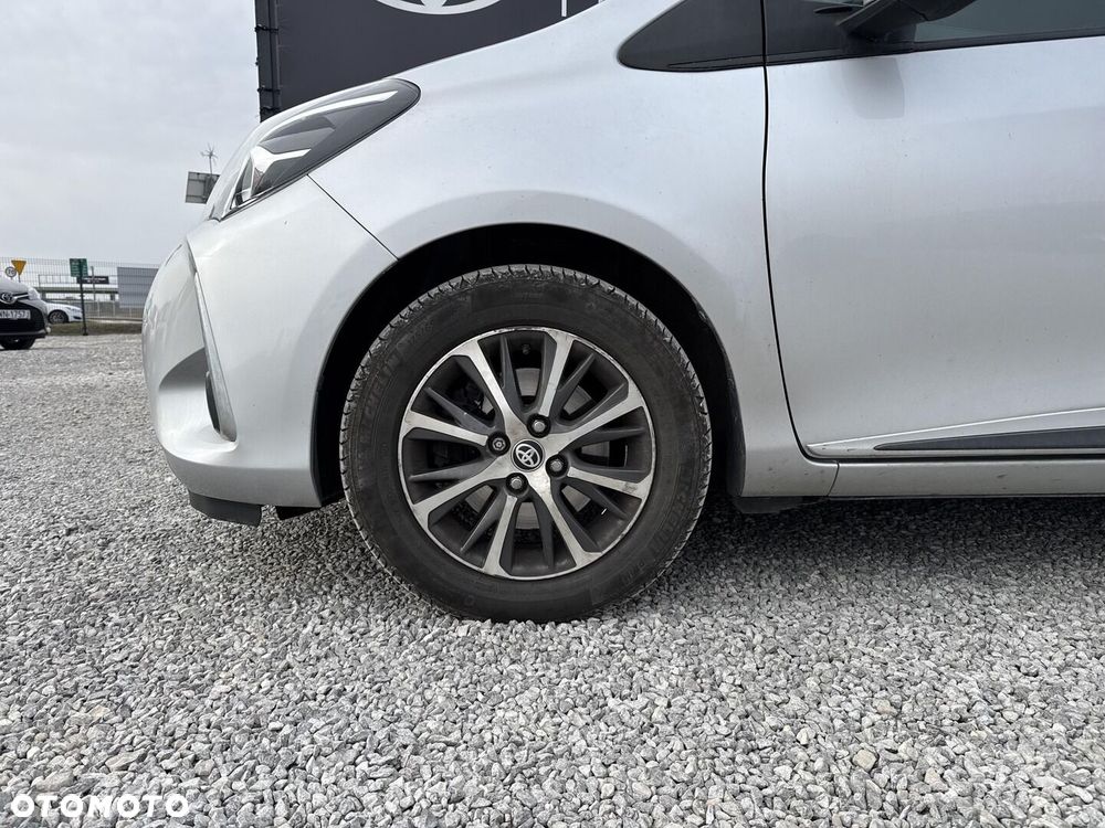 Toyota Yaris - 17