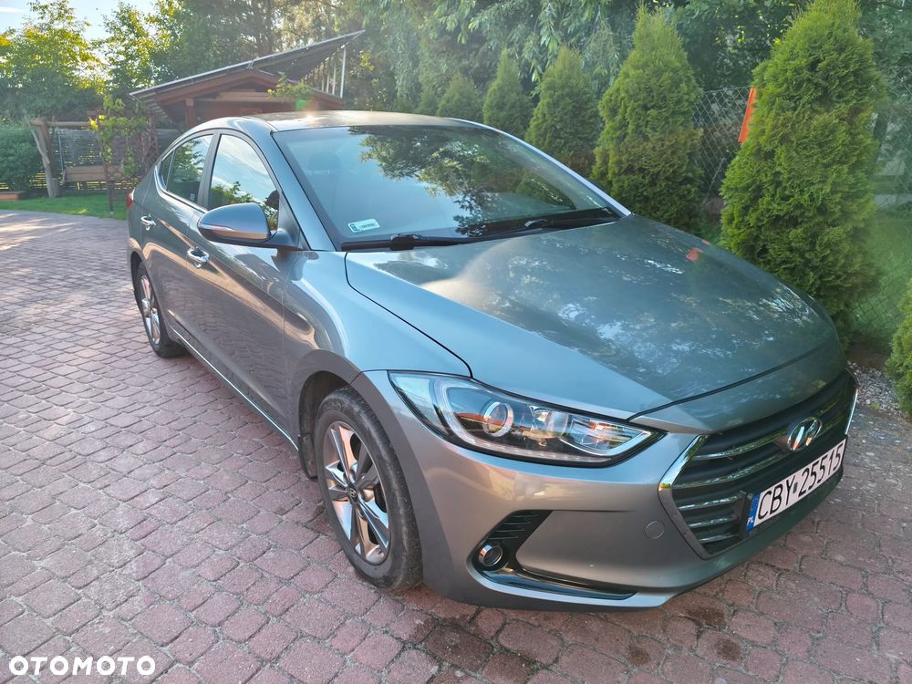 Hyundai Elantra 1.6 Comfort - 1