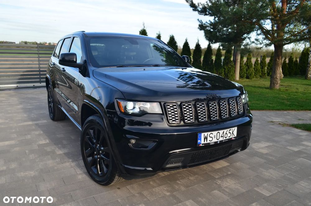 Jeep Grand Cherokee - 1
