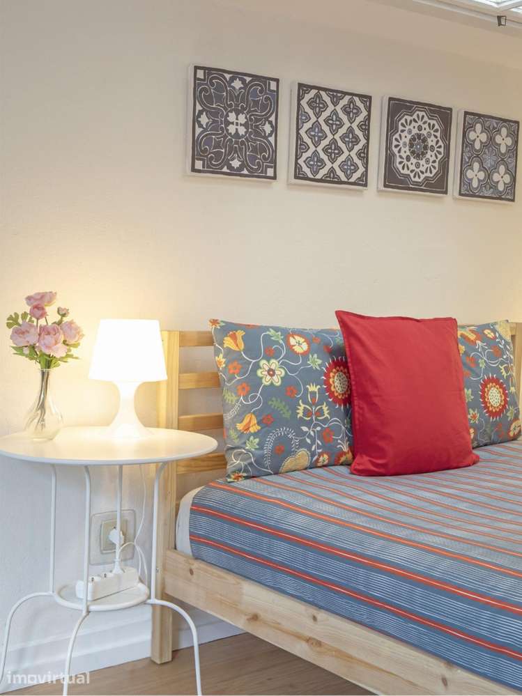 Quarto - localizado em Matosinhos Porto - Grande imagem: 4/48