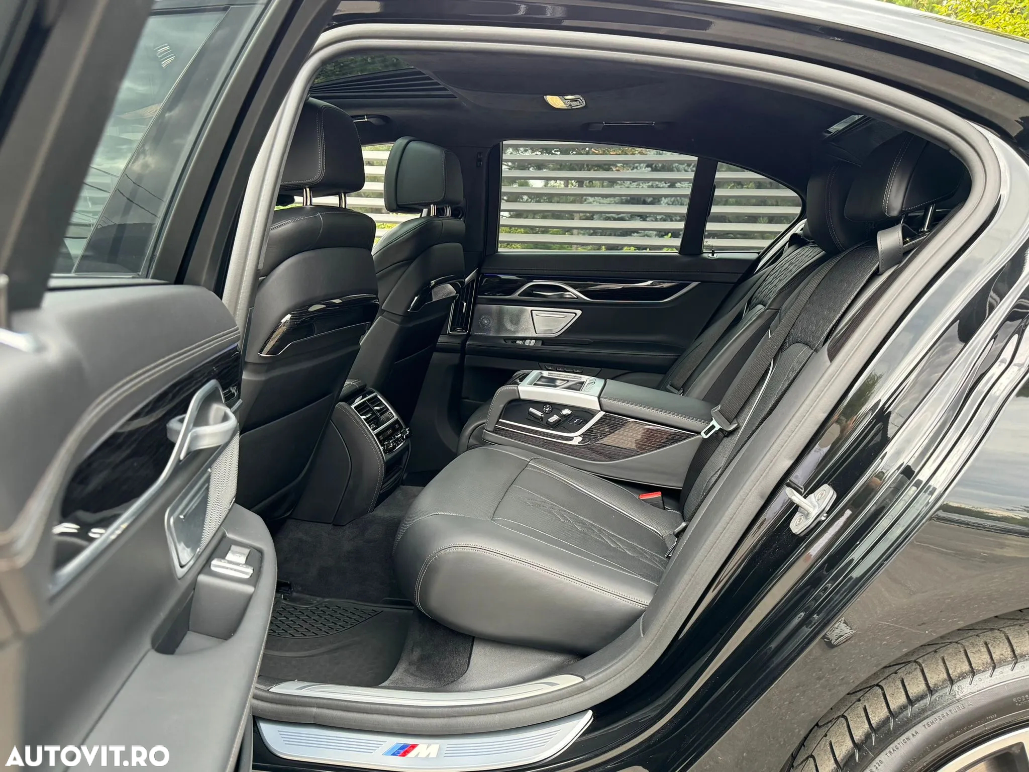 BMW Seria 7 750i xDrive - 6