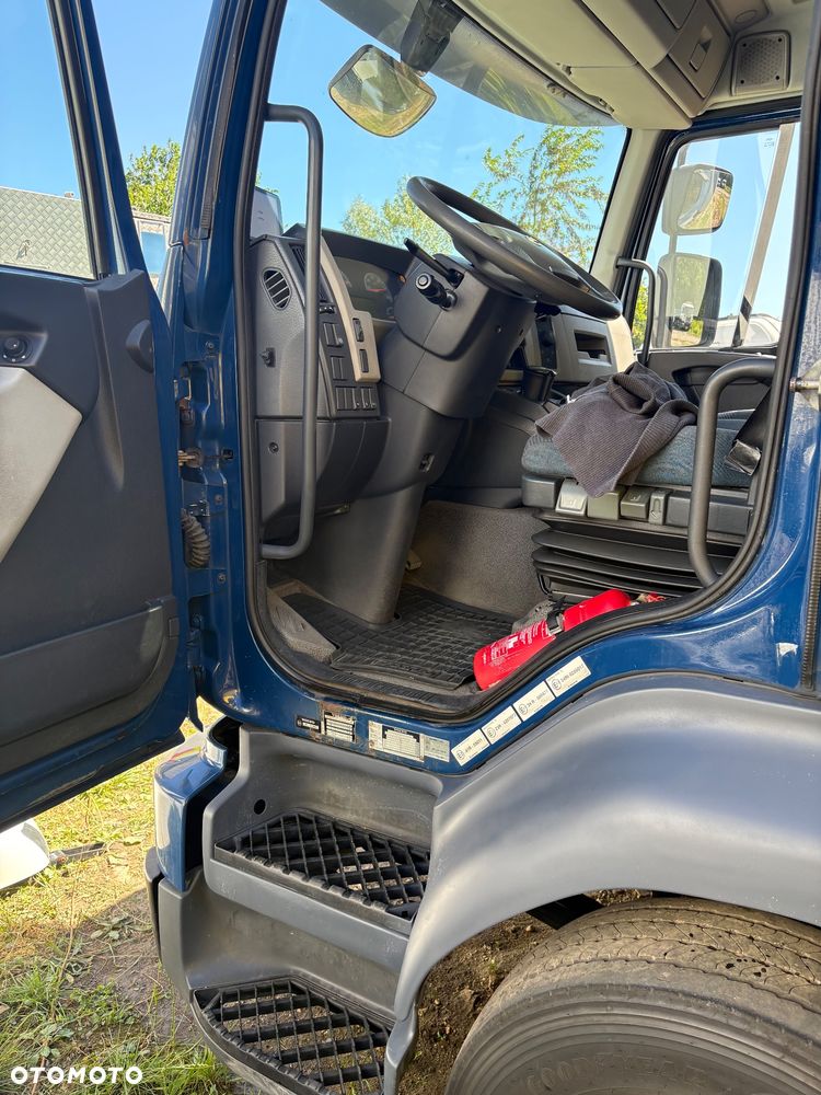 Volvo FL 240 - 25