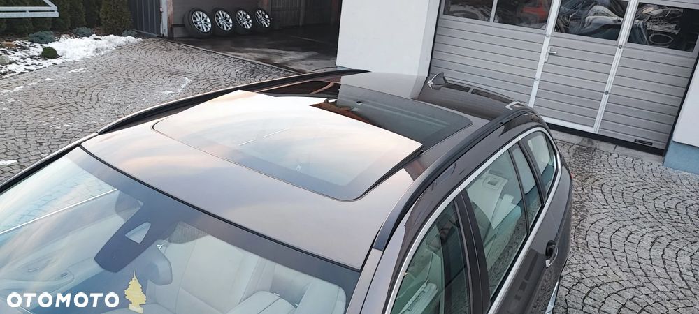 BMW Seria 5 525d xDrive - 9