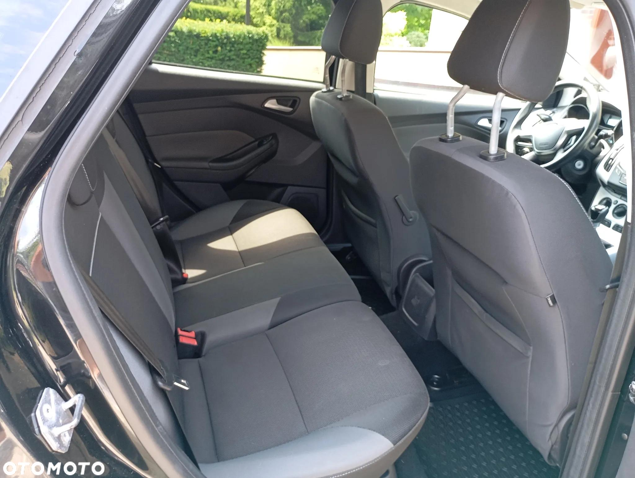 Ford Focus 1.6 TDCi DPF SYNC Edition - 16