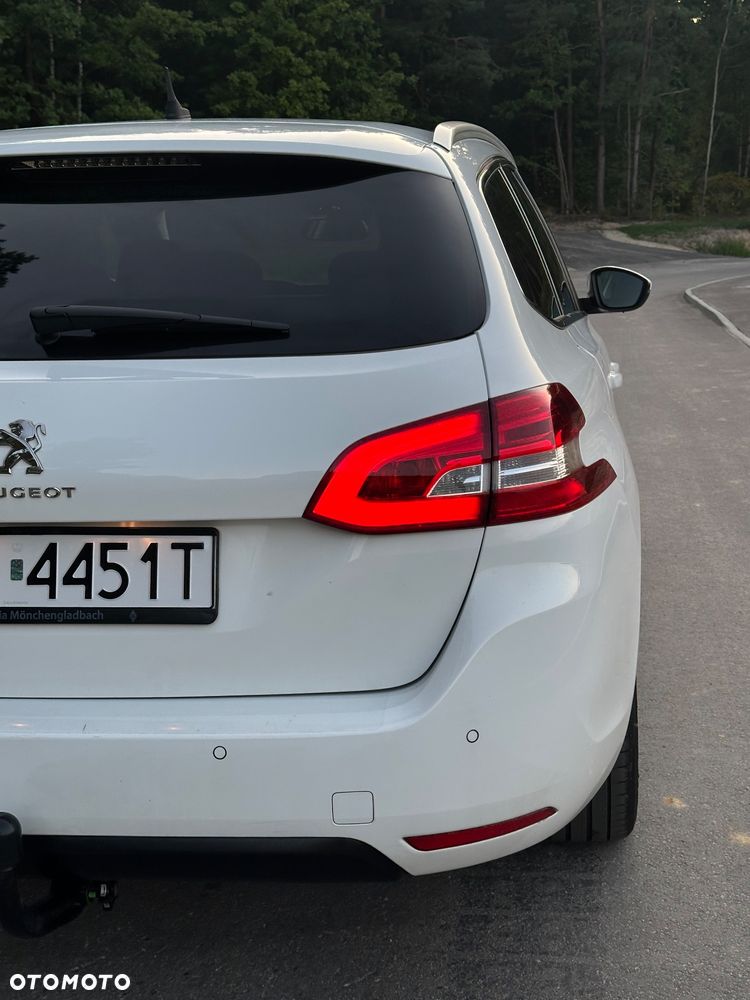 Peugeot 308 155 THP Allure - 12