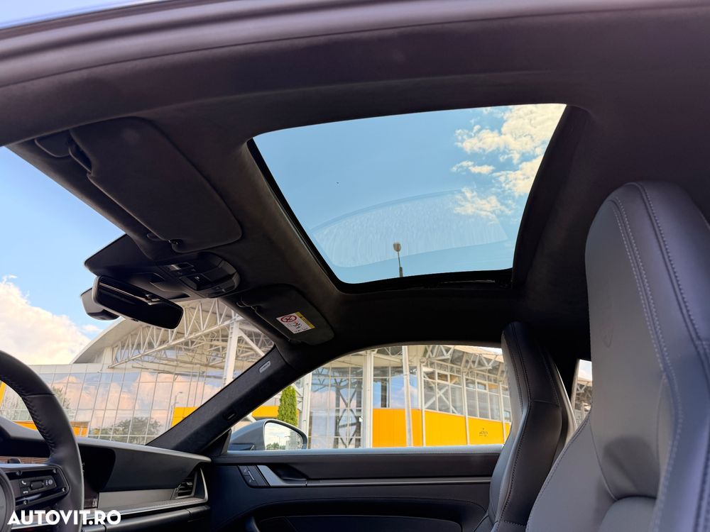 Porsche 911 Carrera S PDK - 19