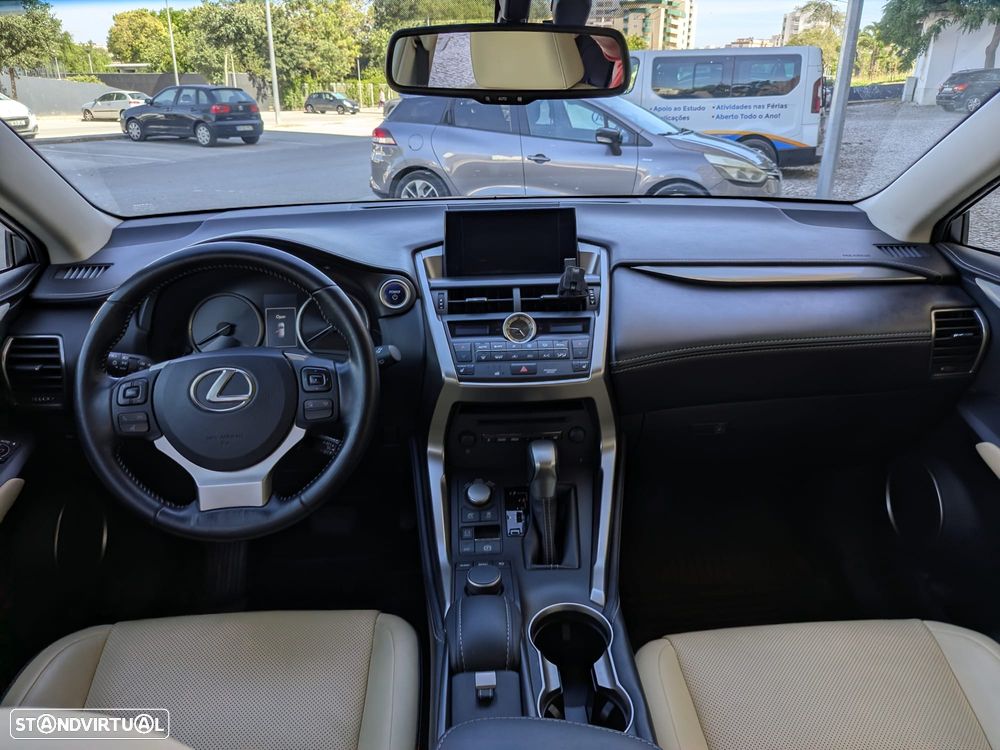 Lexus NX 300h Executive+ - 10