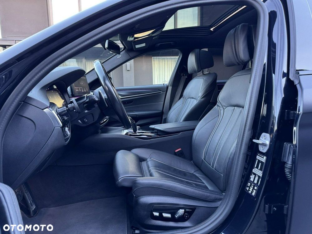 BMW Seria 5 530d xDrive M Sport Edition - 14