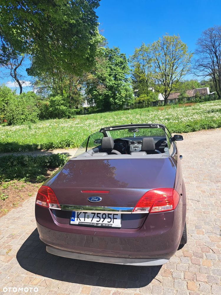 Ford Focus 1.6 16V Trend - 13