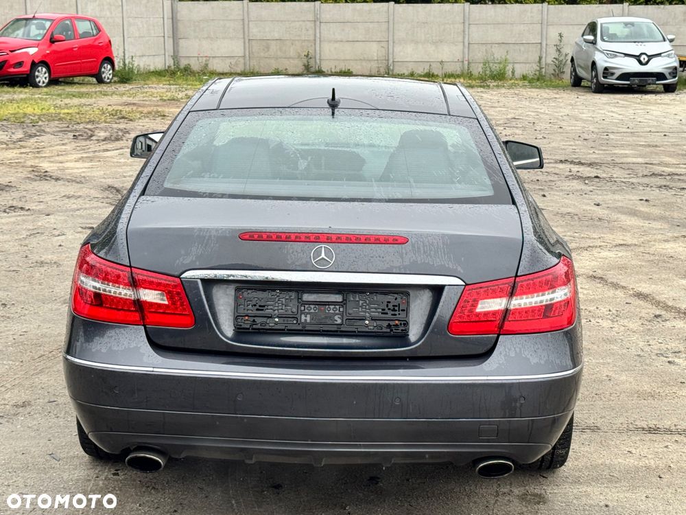 Mercedes-Benz Klasa E 350 CDI DPF BlueEFFICIENCY 7G-TRONIC Avantgarde - 6