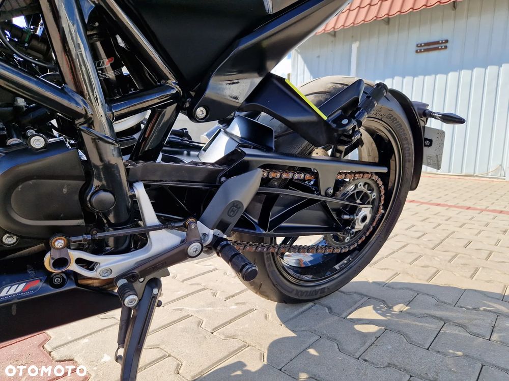 Husqvarna Vitpilen - 20