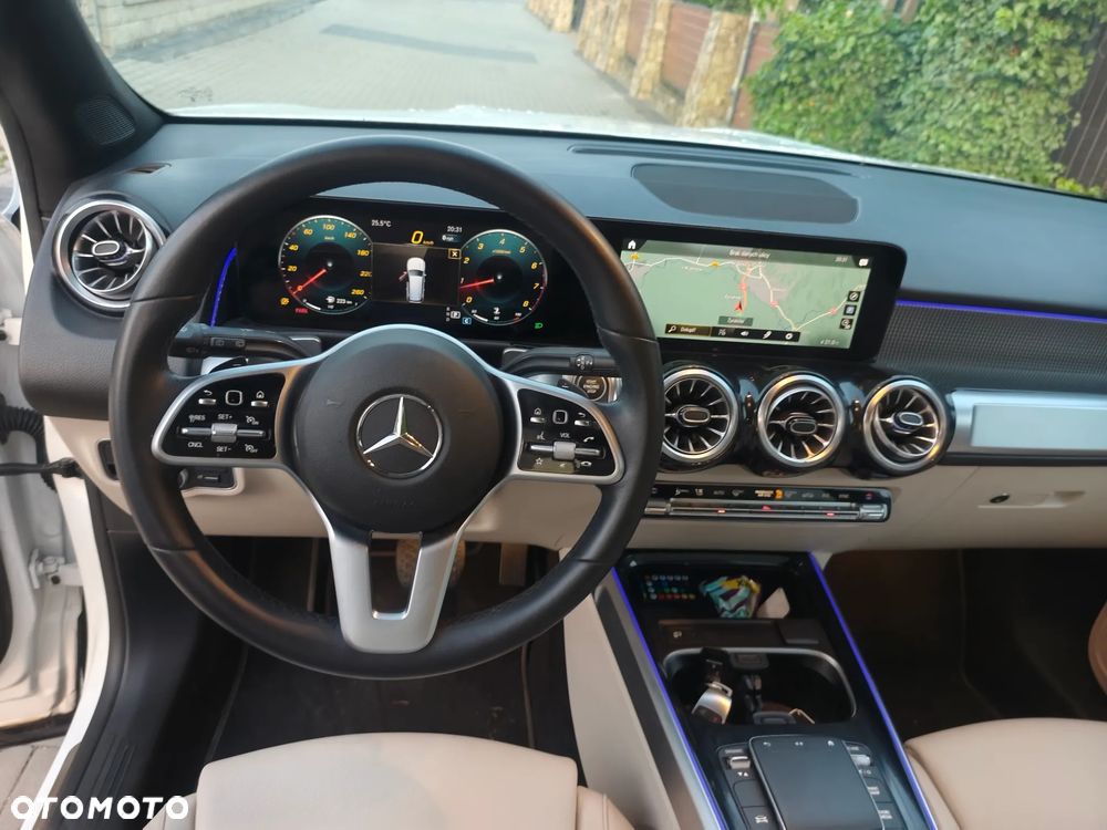 Mercedes-Benz GLB 250 Style 8G-DCT - 11