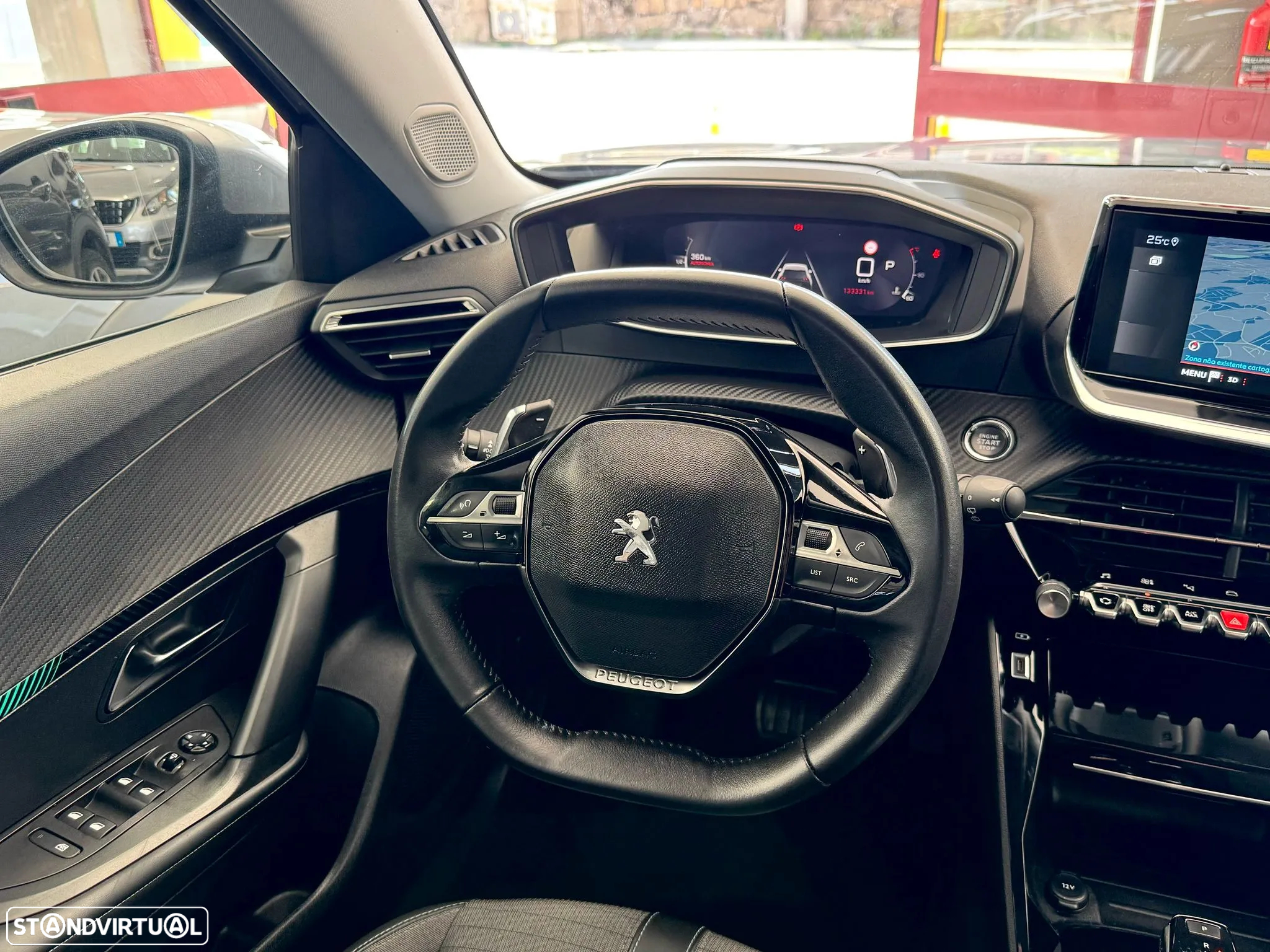 Peugeot 2008 1.5 BlueHDi Allure Pack EAT8 - 4