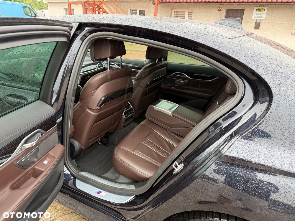 BMW Seria 7 740d xDrive - 22