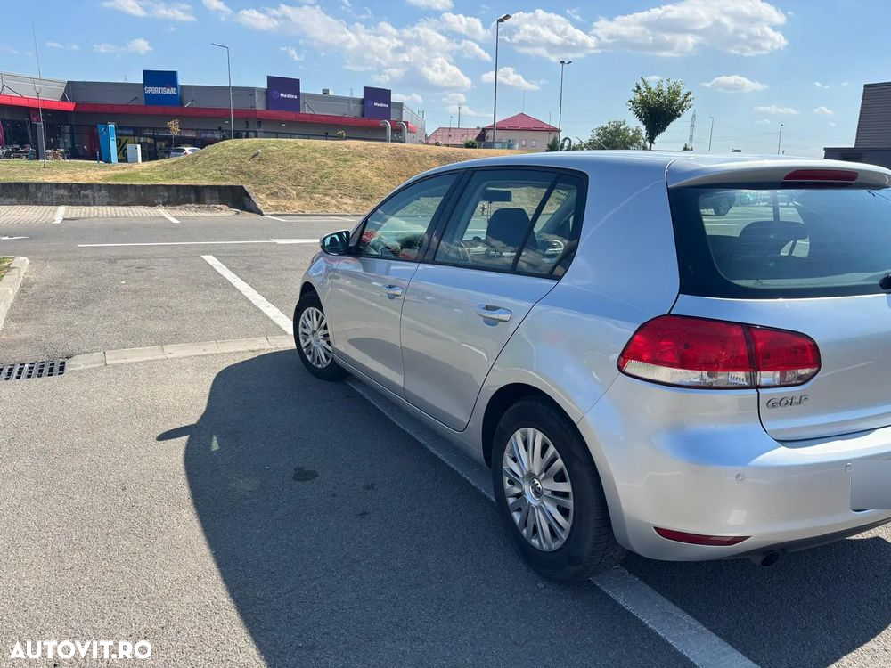 Volkswagen Golf 1.2 TSI Trendline DSG - 11