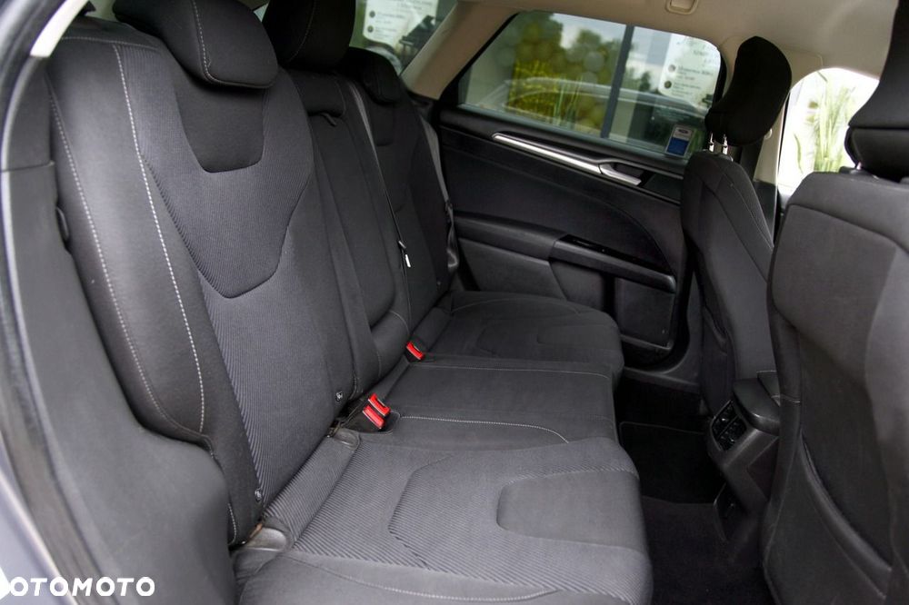 Ford Mondeo - 17